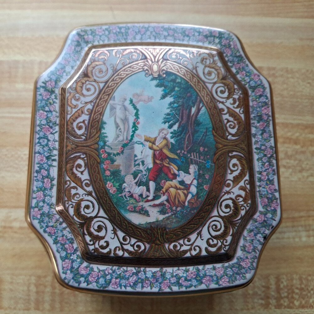 Vintage Meister 8 Sided Romantic Garden Scenes Brazil Baroque Decorative Tin